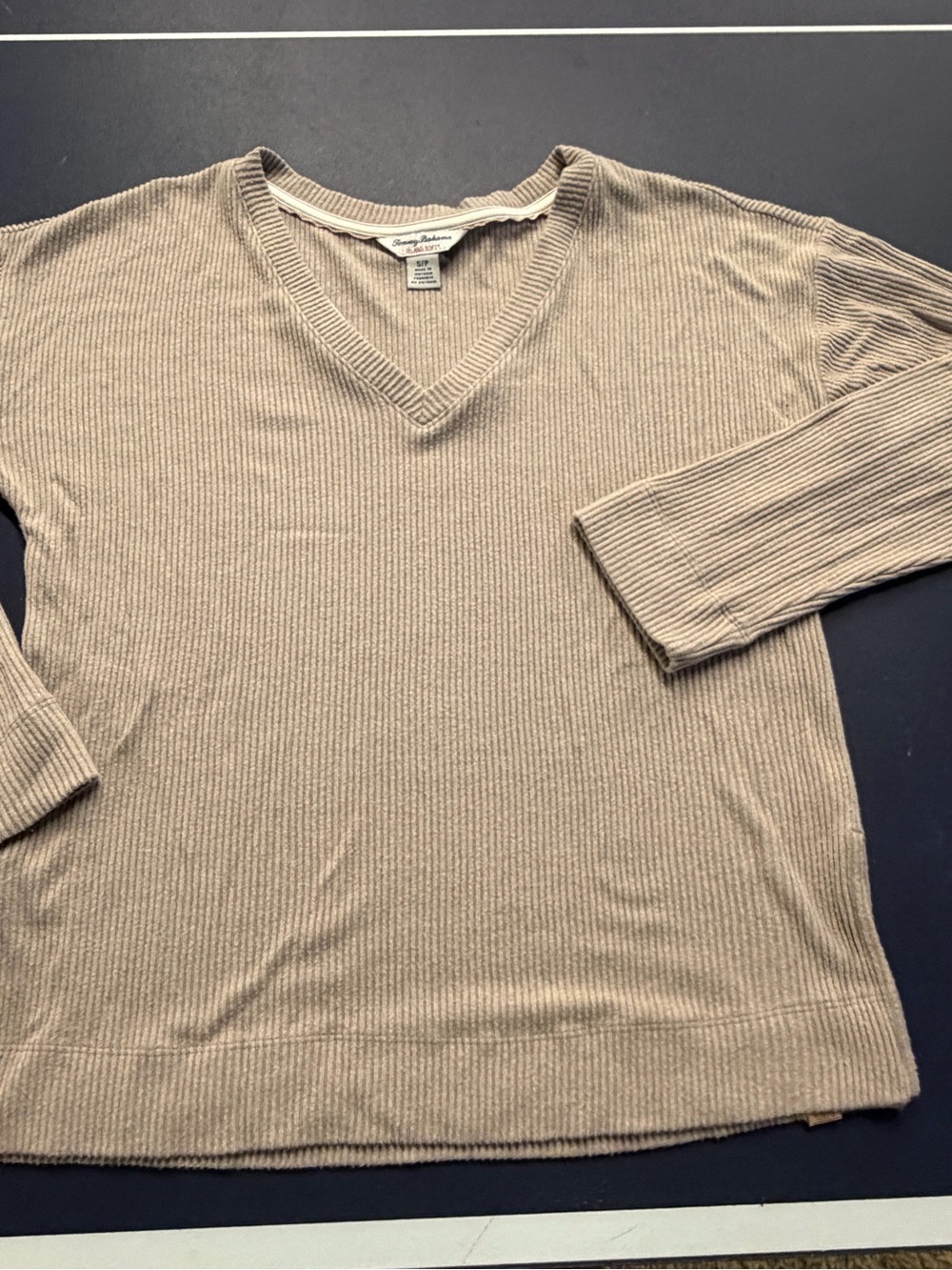 Tommy Bahama womens Ribbed V-Neck Sweater
